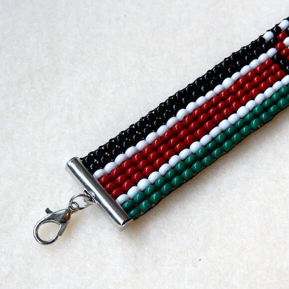 Kenya Kenyan flag bead keychain & bracelet, handmade, adjustable length - Picture 3 of 7